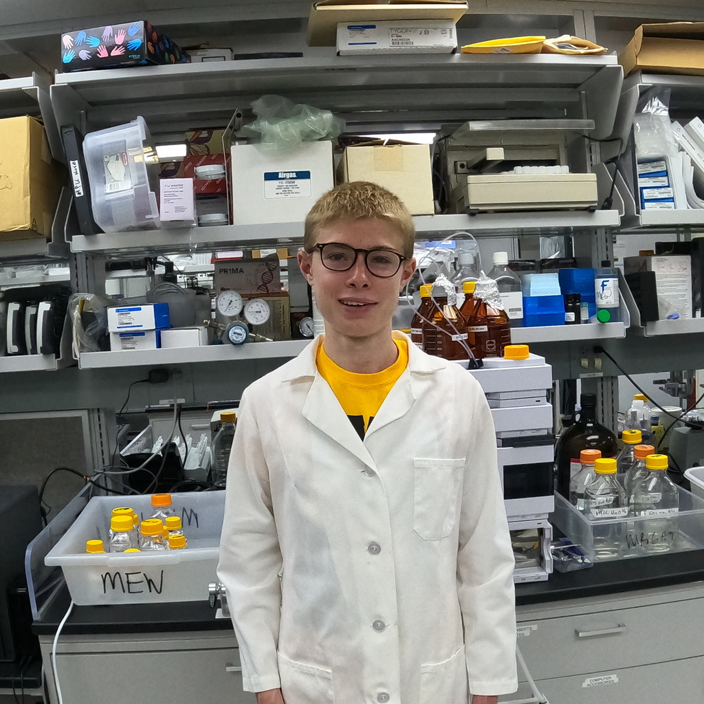 photo of lab member 